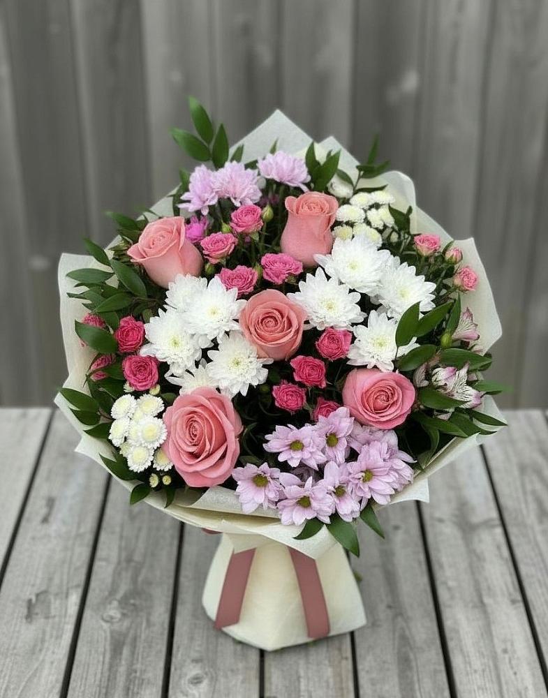 Букет цветов из: Альстромерии, Гвоздики, Розы и Хризантемы в Чуфарово
