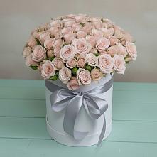 Цветочная композиция из Розы в шляпной коробке в Чуфарово