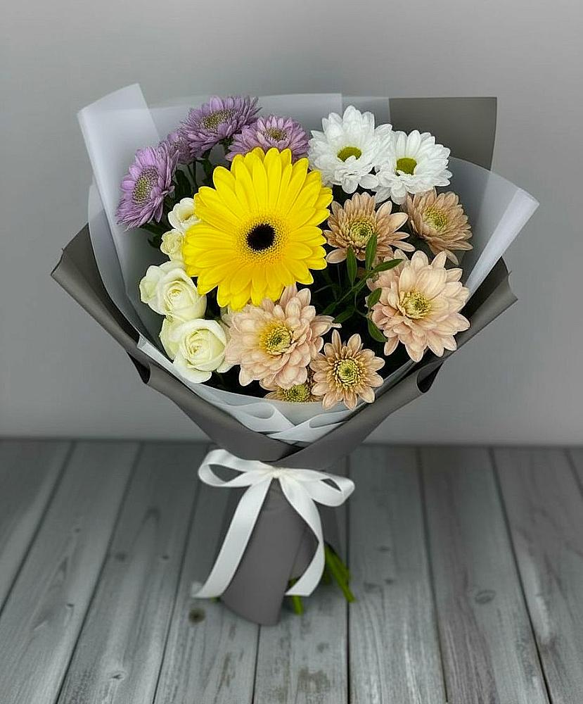 Букет цветов из: Розы, Герберы и Хризантемы в Чуфарово