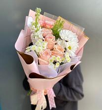 Букет цветов из:  Хризантемы и Розы в Чуфарово