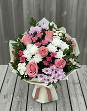 Букет цветов из:  Альстромерии, Гвоздики, Розы и Хризантемы в Чуфарово