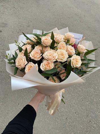 Букет Кремовые розы Латте в Чуфарово