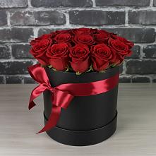 Цветочная композиция из Розы в шляпной коробке в Чуфарово