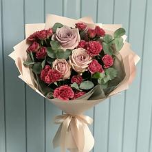 Букет цветов из:  Гвоздики и Розы в Чуфарово