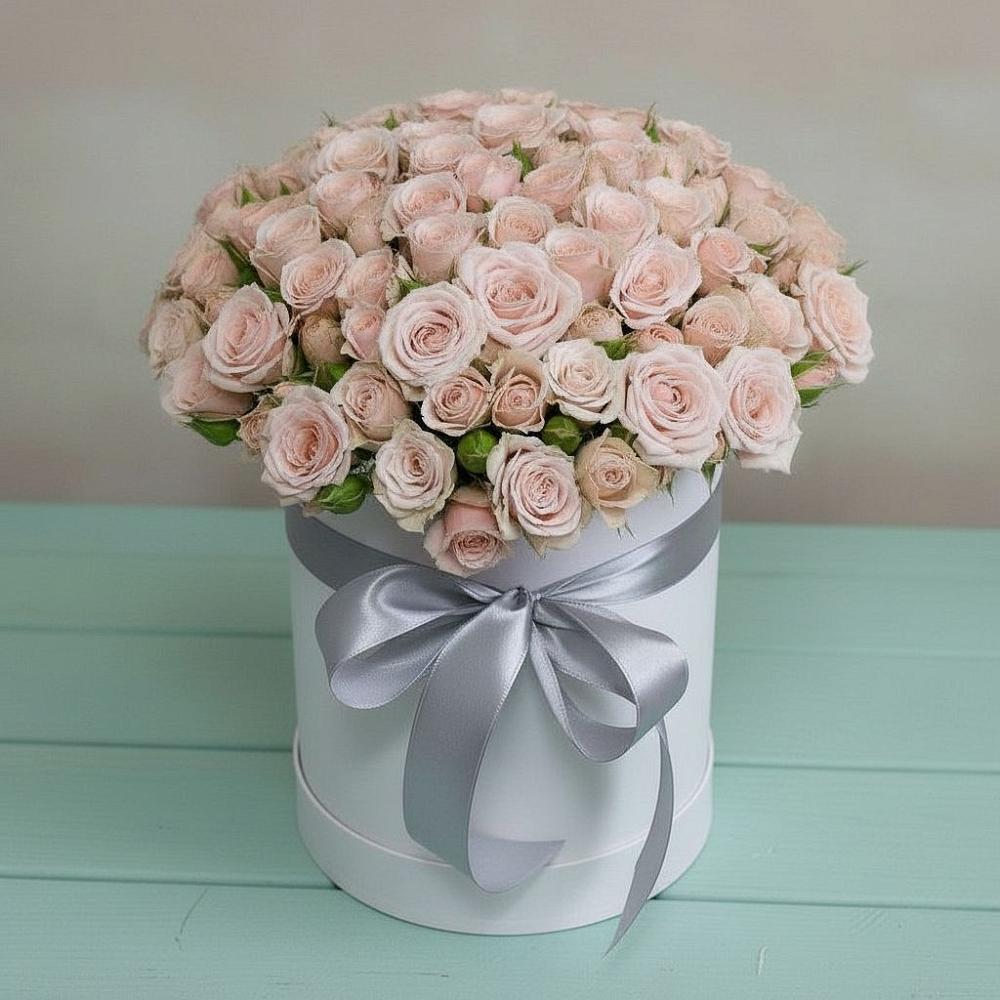 Цветочная композиция из Розы в шляпной коробке в Чуфарово